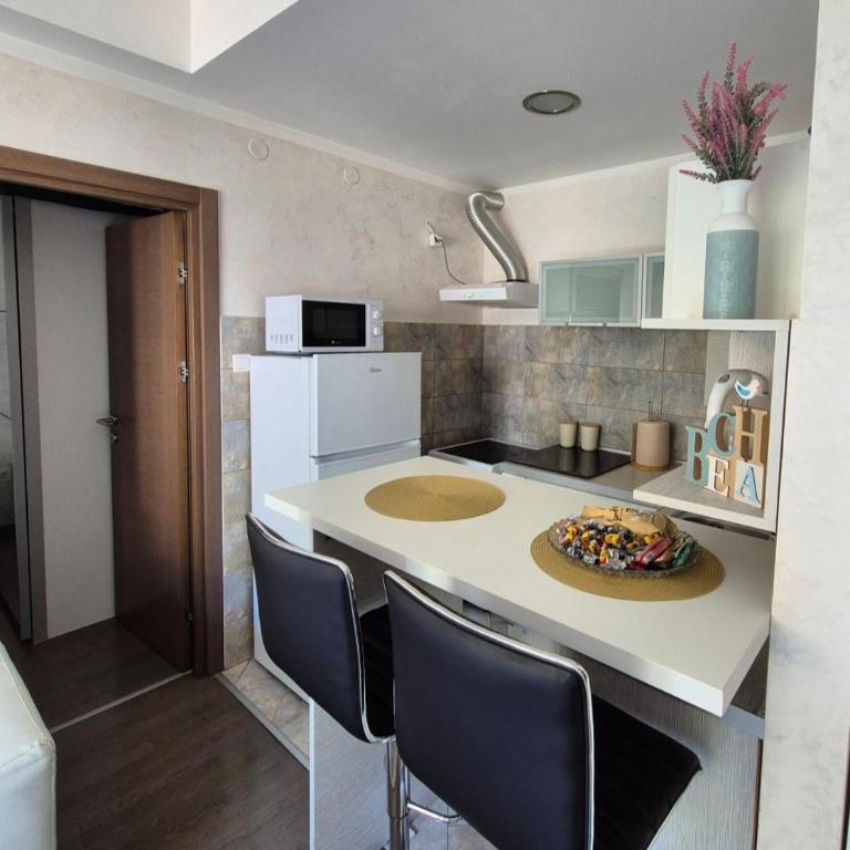 Petrovac - One-Bedroom Apartment - 7