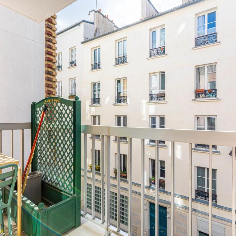 GuestReady - Abundant Light and Charm in Charonne - One-Bedroom Apartment - 2