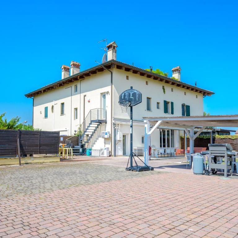 BALDA HOUSE, covered and heated pool Only for you - Three-Bedroom Vacation Home - 48