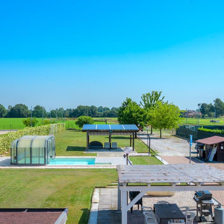 BALDA HOUSE, covered and heated pool Only for you - Three-Bedroom Vacation Home - 51