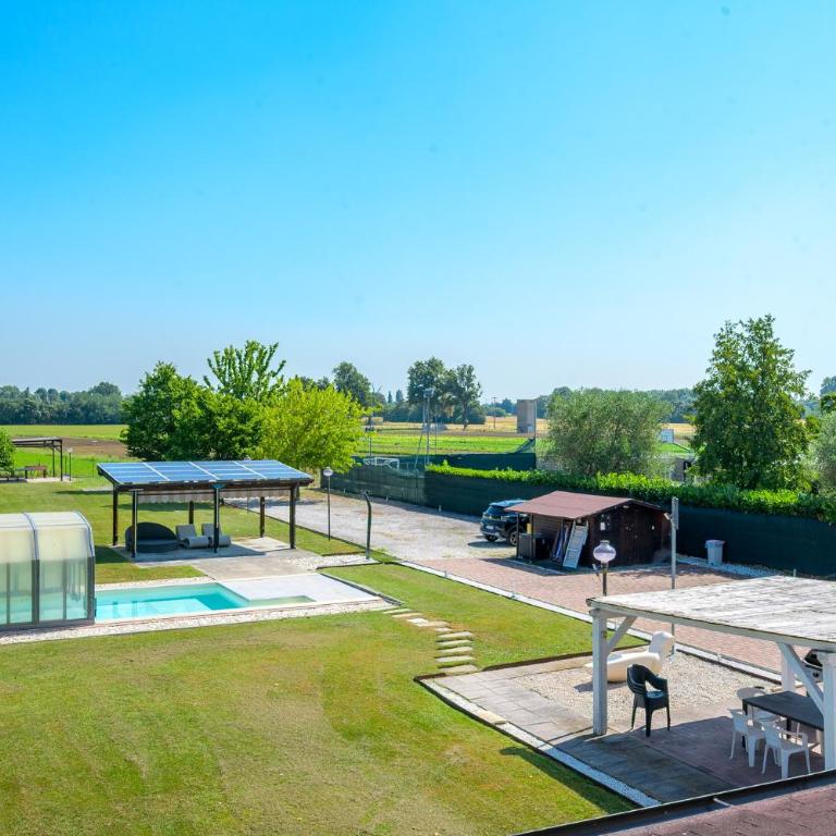 BALDA HOUSE, covered and heated pool Only for you - Three-Bedroom Vacation Home - 59