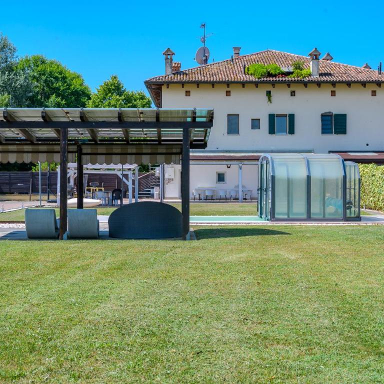 BALDA HOUSE, covered and heated pool Only for you - Three-Bedroom Vacation Home - 79