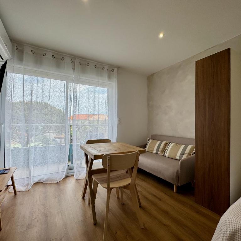 Beau Soleil by JB l Port la Nouvelle - Studio Supérieur - 1
