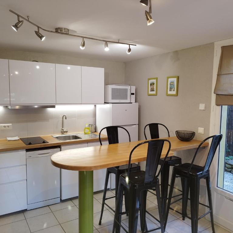 LES CACTÉES maison climatisée avec jardin clos et parking - Maison de Vacances - 19