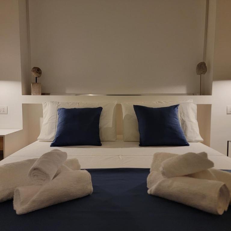 officina23 HOME GALLERY art & wellness SUITE - Camera King Deluxe - 9