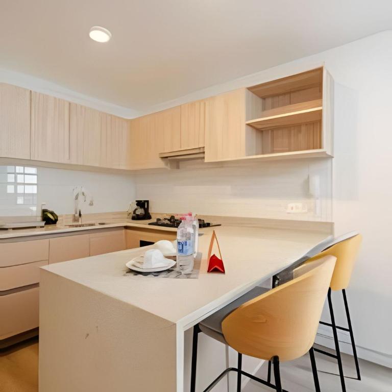 Edificio Los Pinos - One-Bedroom Superior Apartment - 37