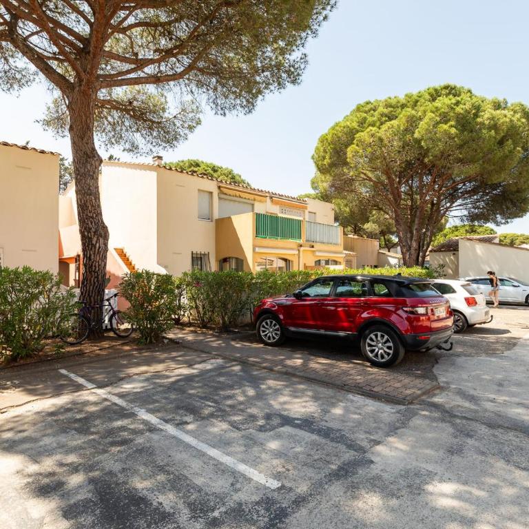 Ô Soleil Bright Apartment with Terrace and Private Parking - Apartment - 22
