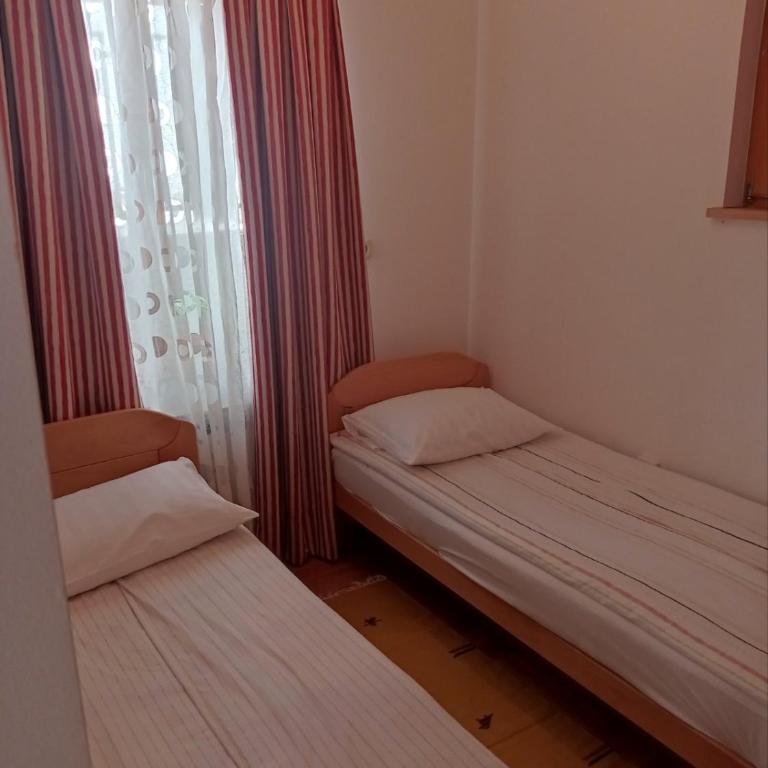 ABAGuesthouse - Double or Twin Room with Bathroom - 14