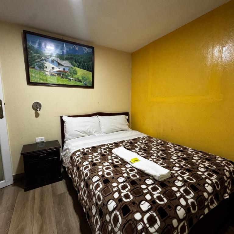 Hotel Jimmy Latacunga - Double Room with Private Bathroom - 10