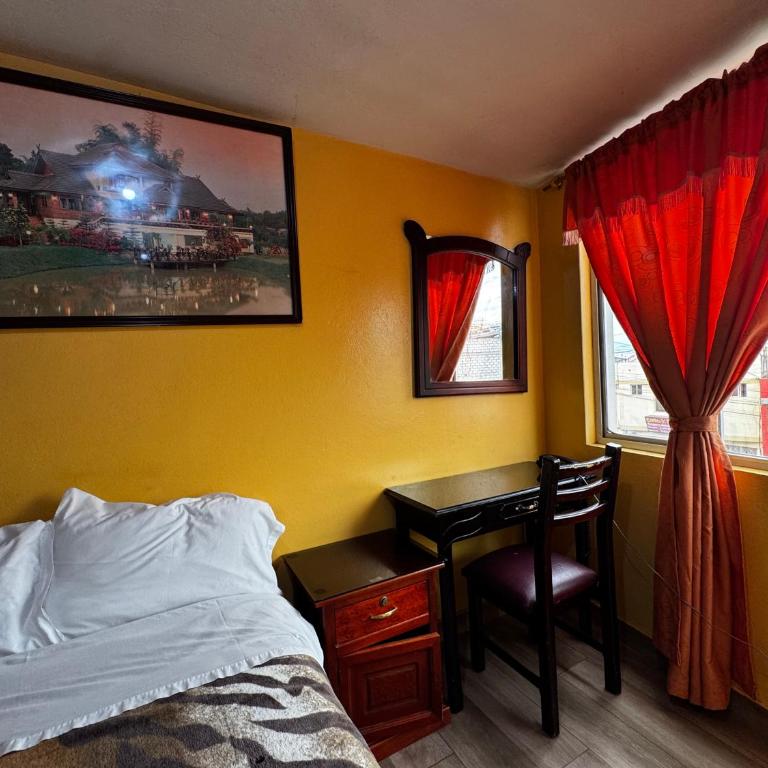 Hotel Jimmy Latacunga - Double Room with Private Bathroom - 5