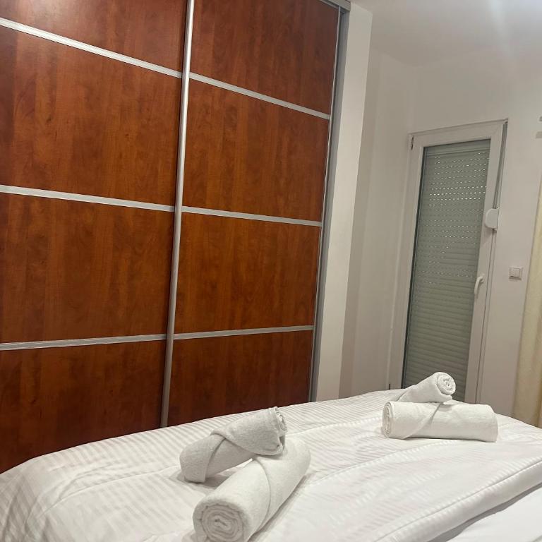Apartments Naresi Mostar - Two-Bedroom Deluxe Apartment with Balcony - 9