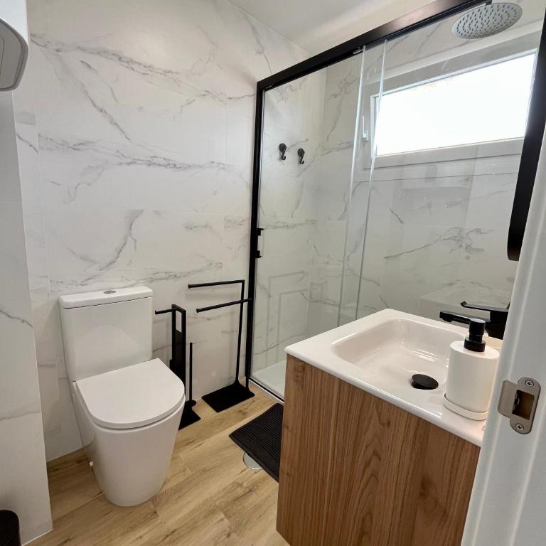 Apartamento recién renovado 1ª línea en Benalmádena - Apartamento de 1 dormitorio - 9
