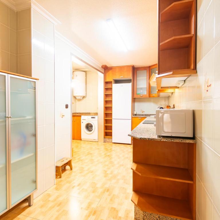 Plaza España y Playa La Colonia - by Aloha Palma - Apartamento - 20
