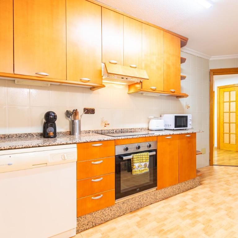 Plaza España y Playa La Colonia - by Aloha Palma - Apartamento - 5