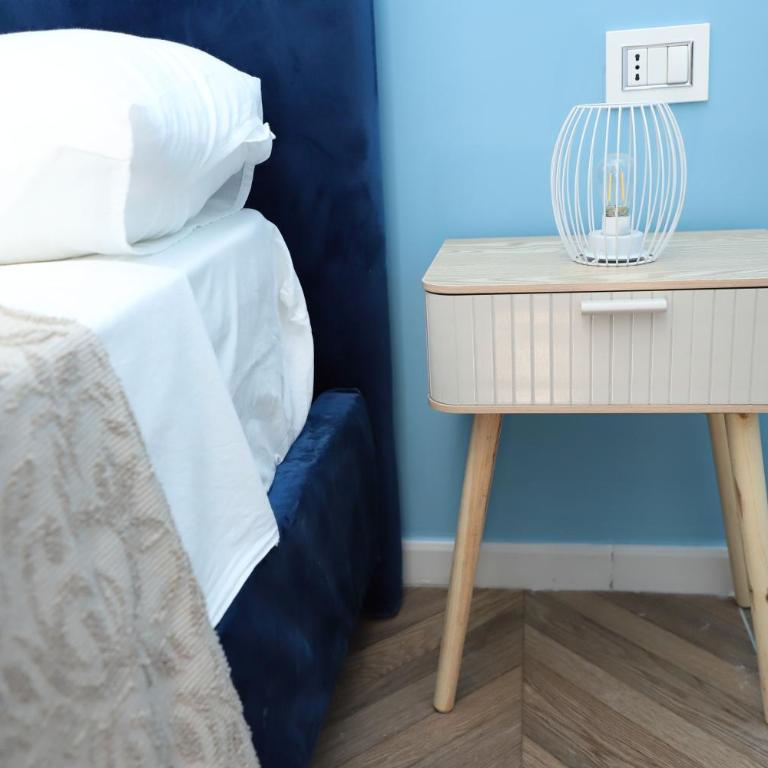 Partenope's Rooms - Camera Tripla Deluxe - 19