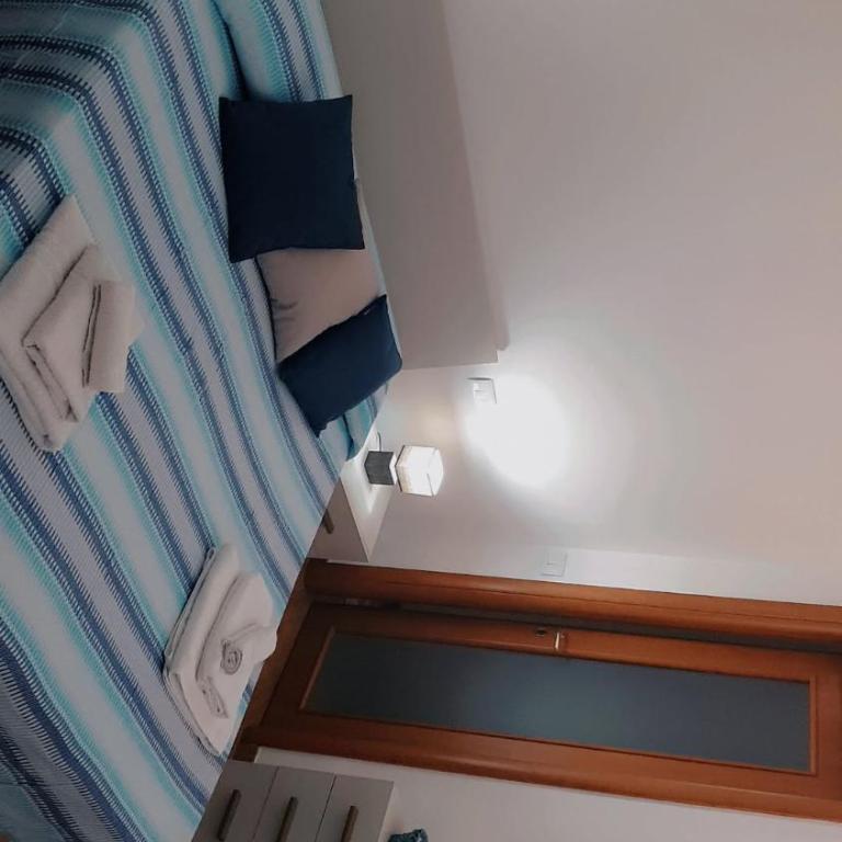 CASA di VIA PITRE' 29 - Appartamento con 2 Camere da Letto - 10