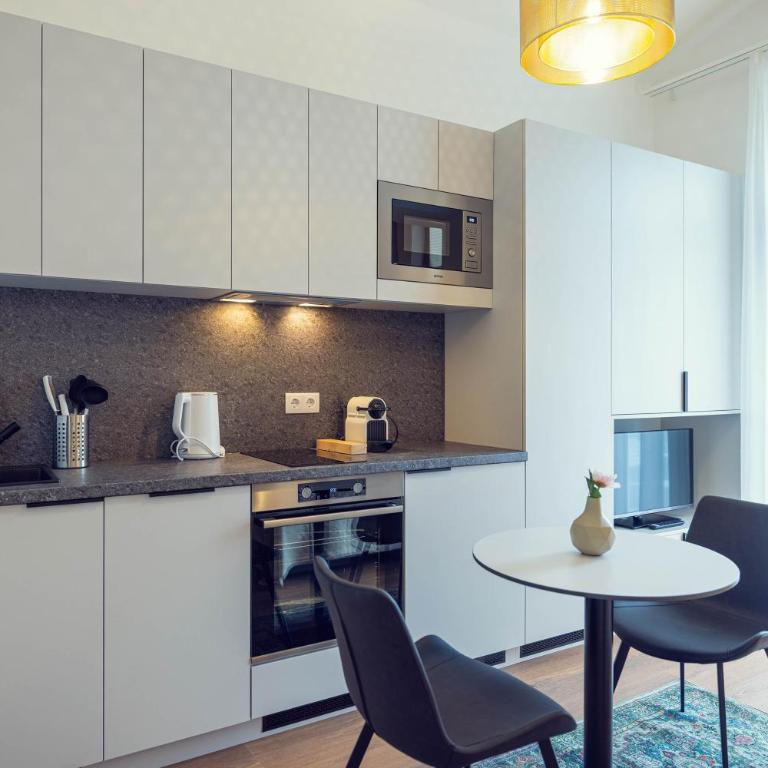 LeonArt Living 33 - Studio mit Queensize-Bett - 6