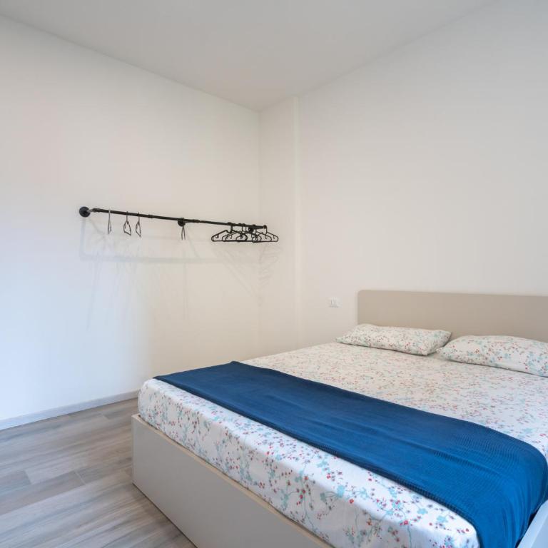Bologna Accommodation Fiera 4 - Centro - Two-Bedroom Apartment - 4