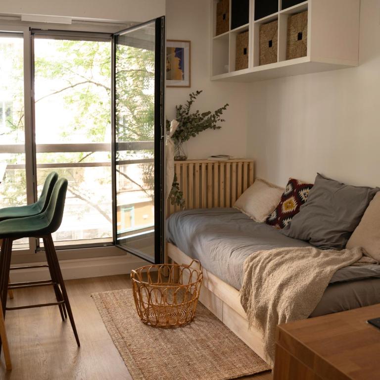 Appartement cosy à deux pas de la Cité Universitaire, accès direct RER B depuis l'aéroport, animaux acceptés - Appartement 1 Chambre - 1