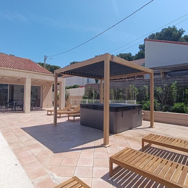Villa Les Deux Sœurs Bord de mer et Jacuzzi - Villa - 40