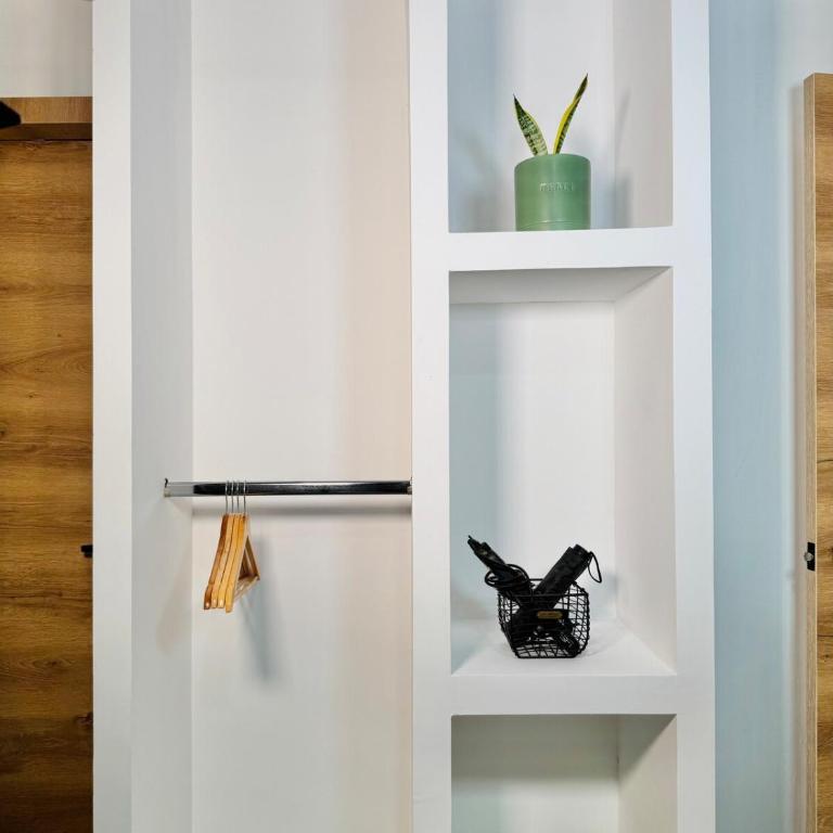 Departamento de lujo y acogedor - Three-Bedroom Apartment - 6