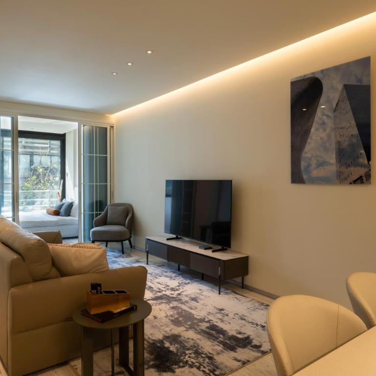 Poe 227 By Ömora - Two-Bedroom Apartment - 1