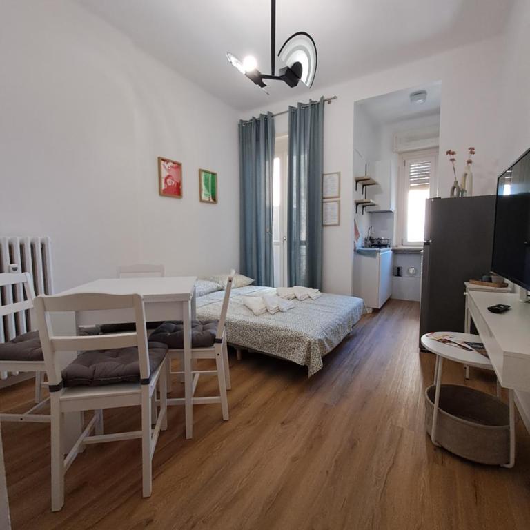 Casa Five next to Metro - One-Bedroom Apartment - 7