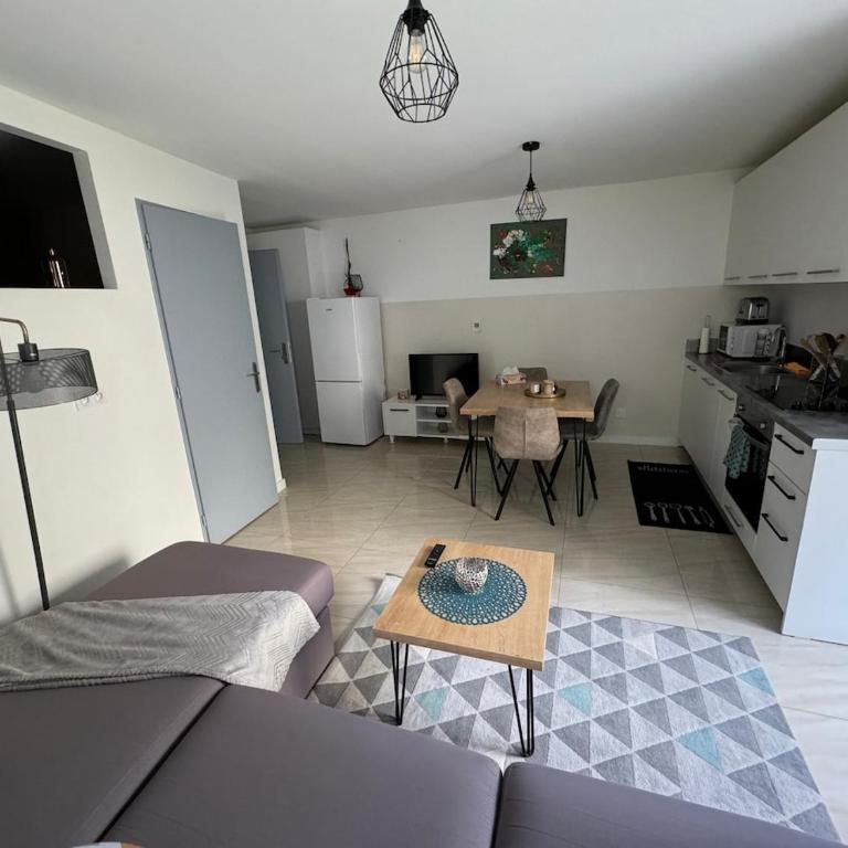 Charment 2 Pièces tout équipé Proche Centre Ville - Appartement 2 Chambres - 16