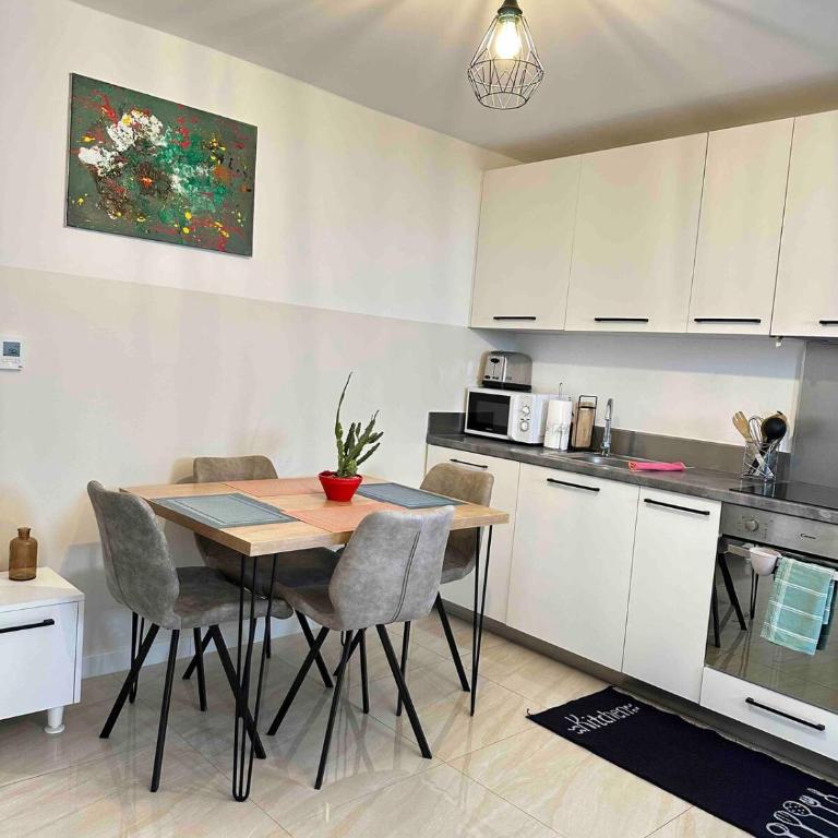 Charment 2 Pièces tout équipé Proche Centre Ville - Appartement 2 Chambres - 32