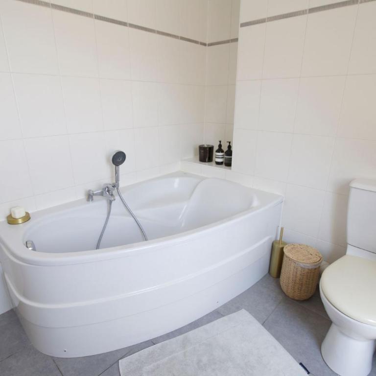 Appartement Triangle d'Or - One-Bedroom Apartment - 8