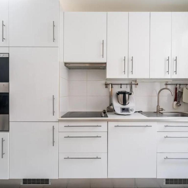 Appartement Triangle d'Or - One-Bedroom Apartment - 10