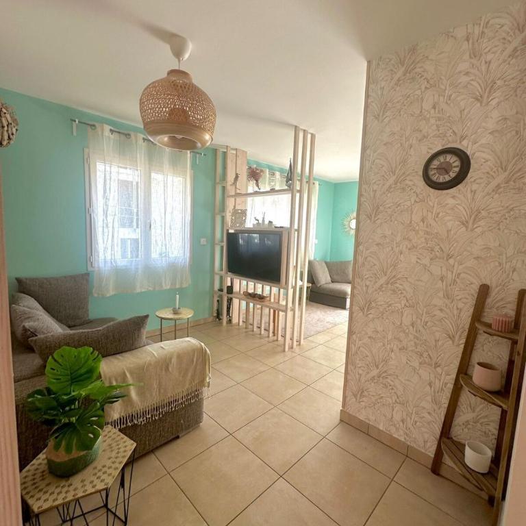 Nice and cosy appartement with air in Annecy - Three-Bedroom Apartment - 10