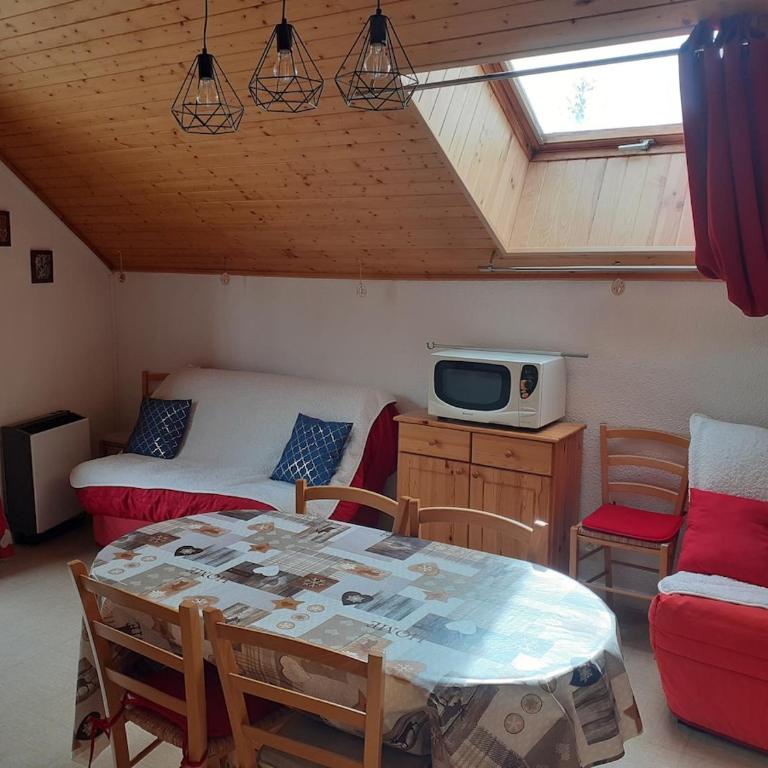 Joli studio confortable et tout équipé au pied du col d'Izoard - Appartement 2 Chambres - 9