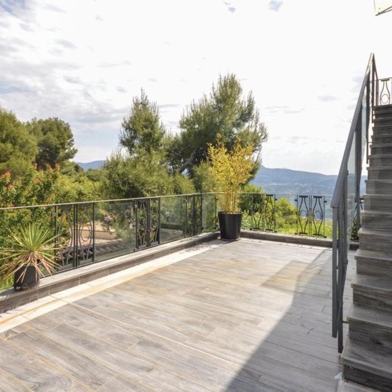 Exceptional Villa with Sea View, Pool & Privacy - Villa - 6