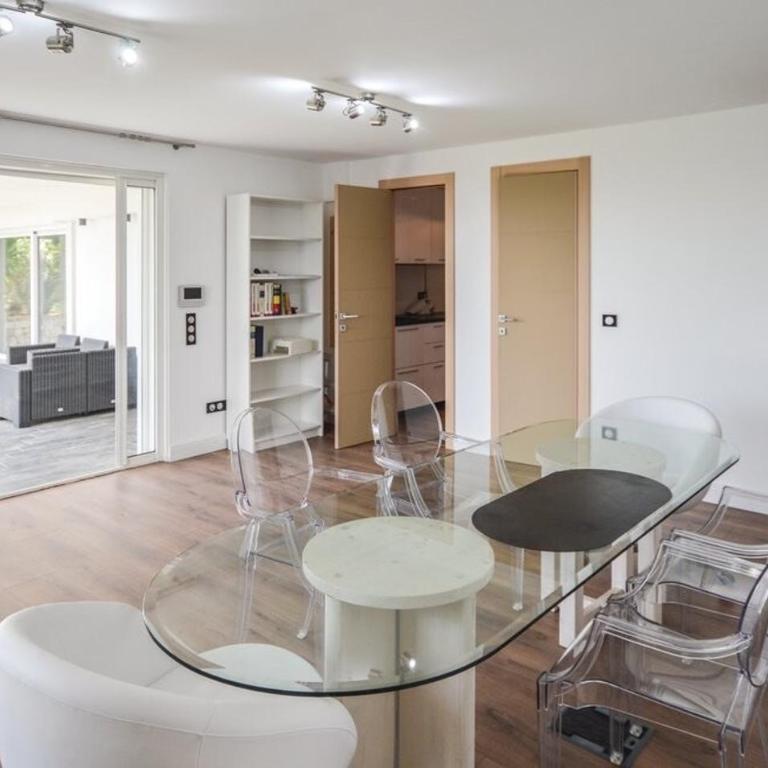 Exceptional Villa with Sea View, Pool & Privacy - Villa - 34