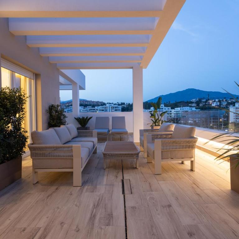 MTR Marbella Temporary Rent Apto 4 dormitorios Luminoso con zonas Chill Out y Gym - Apartamento - 28