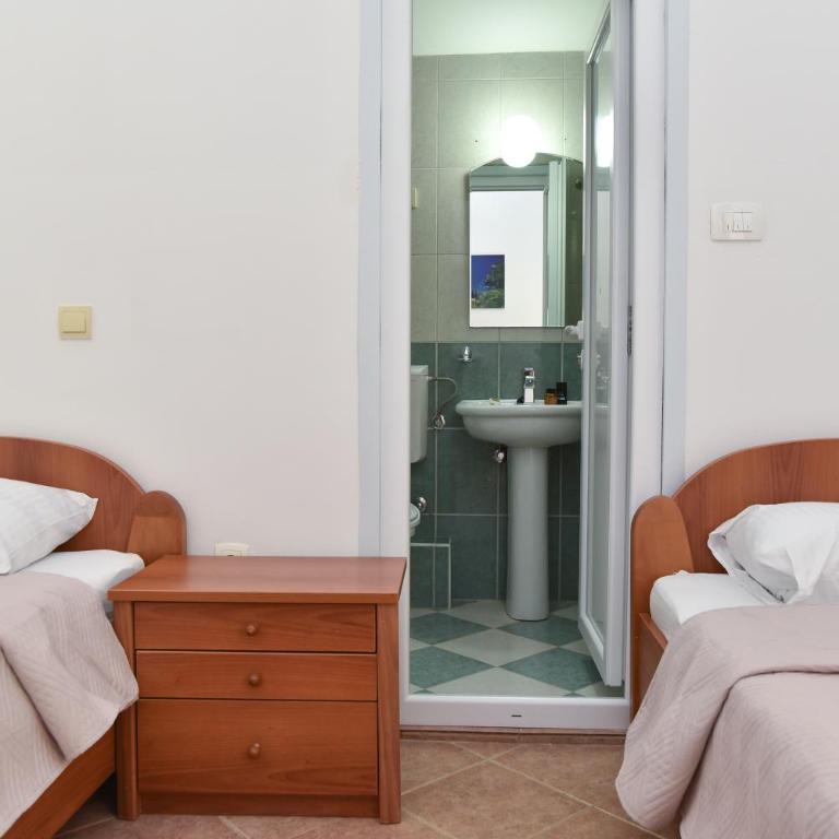 Apartmani Bojana - Standard Twin Room - 2