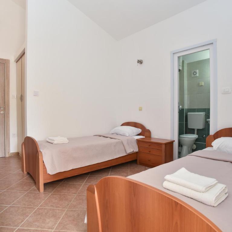 Apartmani Bojana - Standard Twin Room - 1