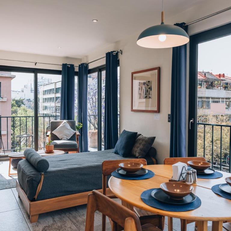 Tanat Art Apartments - Deluxe One-Bedroom Apartment - 1