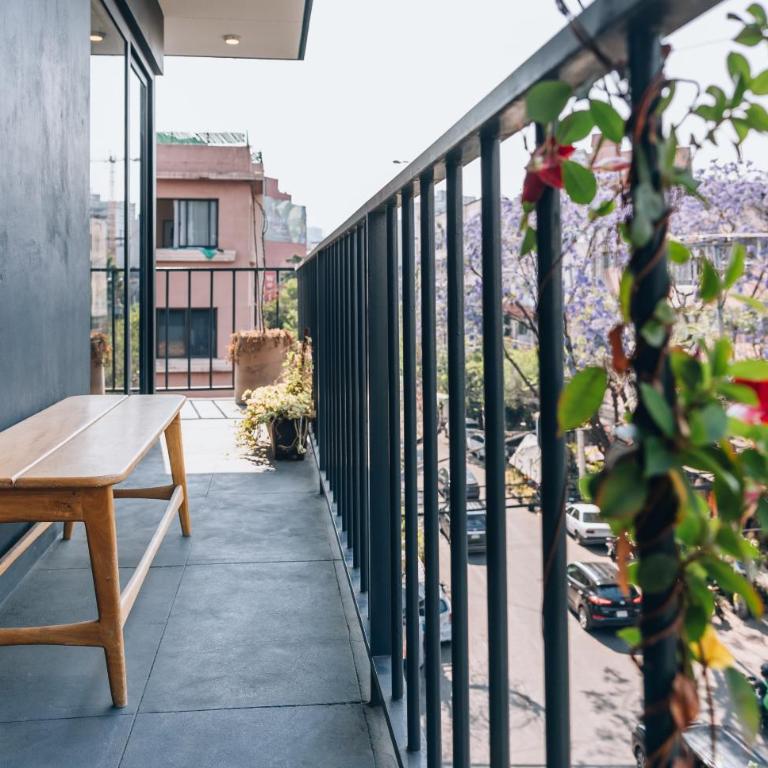 Tanat Art Apartments - Deluxe One-Bedroom Apartment - 6