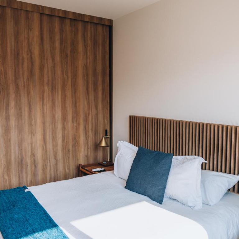 Tanat Art Apartments - Deluxe One-Bedroom Apartment - 7