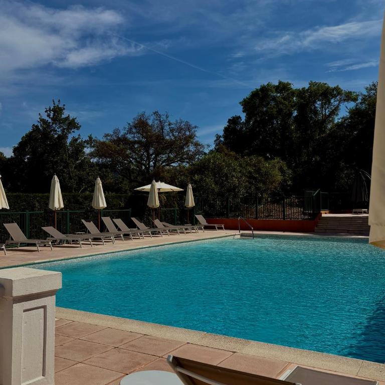 Charmant studio - AC - Piscine - Terrasse - Parking - Appartamento con 1 Camera da Letto - 20