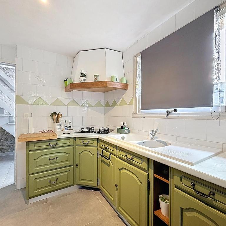 Maison avec jardin privatif à 3KM des plages - Two-Bedroom House - 5