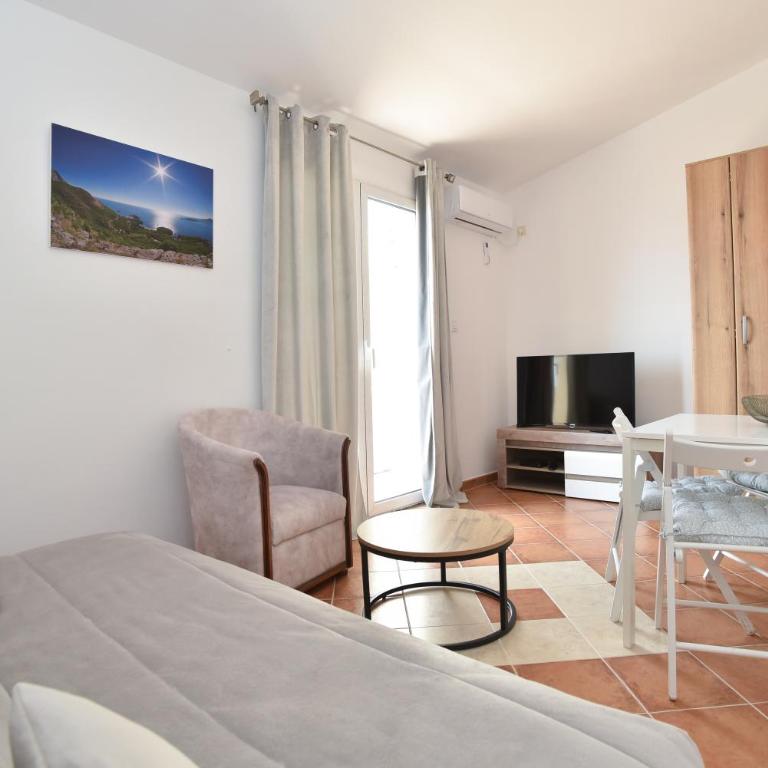 Apartmani Bojana - One-Bedroom Apartment - 2