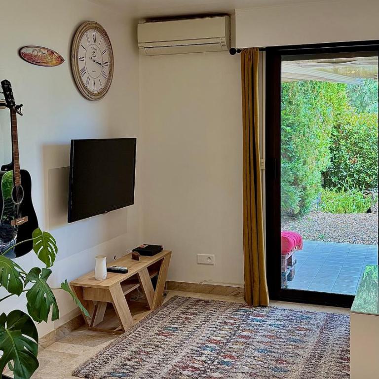 Charmant studio - AC - Piscine - Terrasse - Parking - Appartamento con 1 Camera da Letto - 1