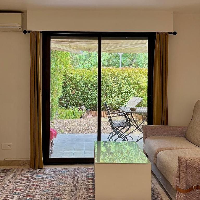 Charmant studio - AC - Piscine - Terrasse - Parking - Appartamento con 1 Camera da Letto - 2