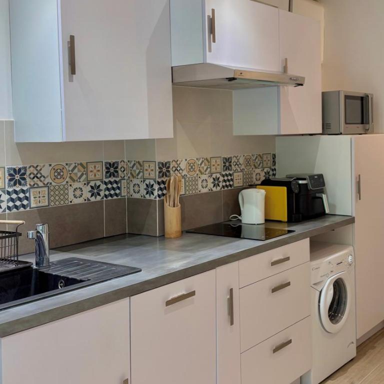 Charmant studio - AC - Piscine - Terrasse - Parking - Appartamento con 1 Camera da Letto - 10