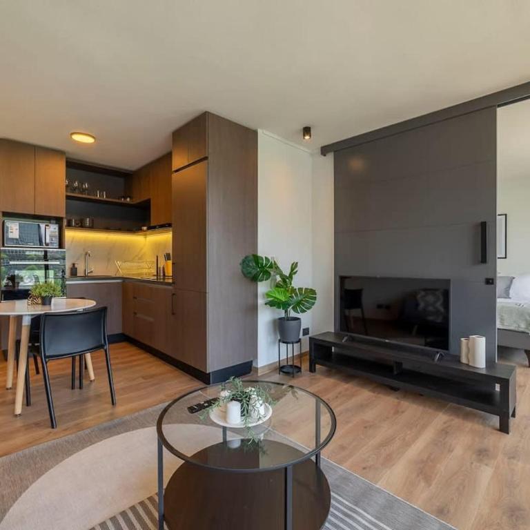 Modern 1BR steps from Escuela Militar - Apartment - 3