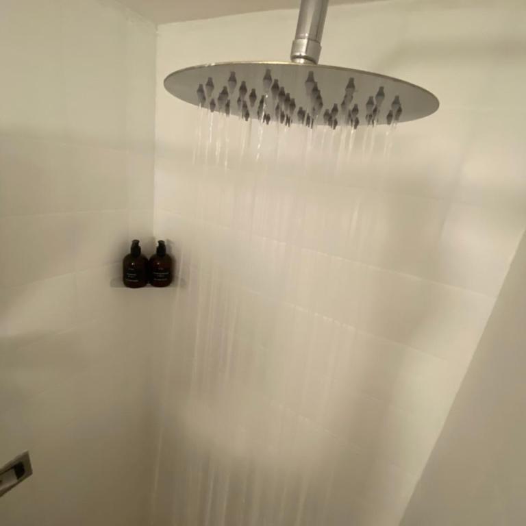 Estudio 905, seguridad 24hs, a 200 mts de Calle Florida y Galerías Pacífico - One-Bedroom Apartment - 25