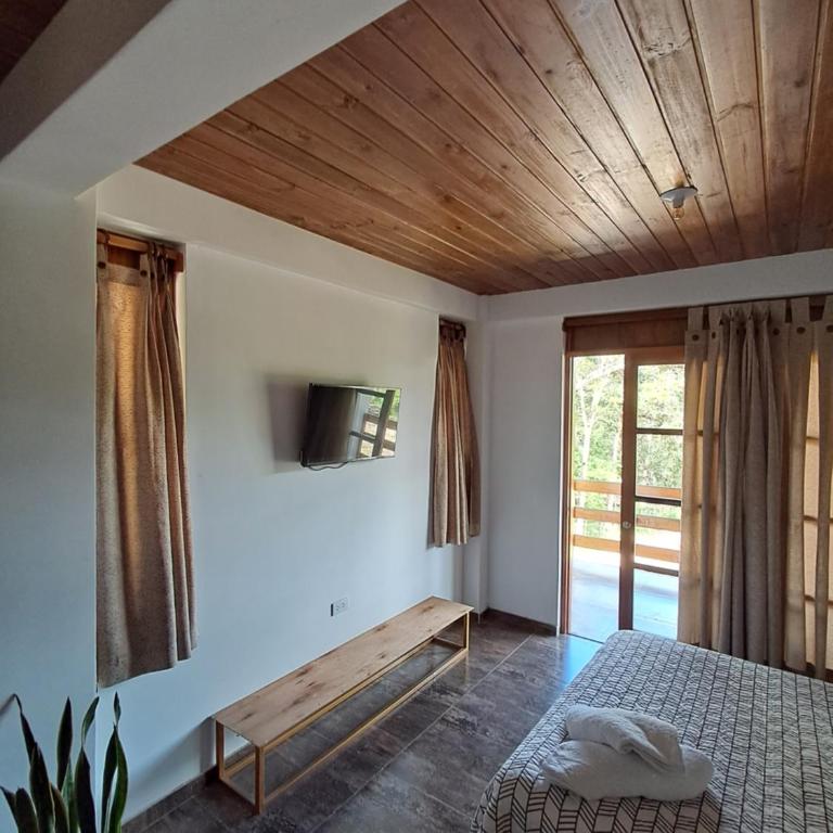 Bellavista Hospedaje Vista asombrosa - Triple Room with Mountain View - 1
